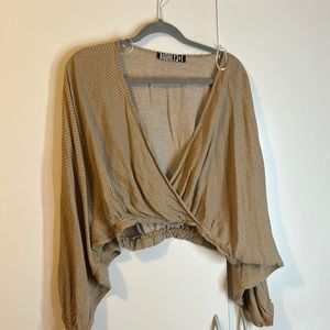 Cropped dots & dots cross top